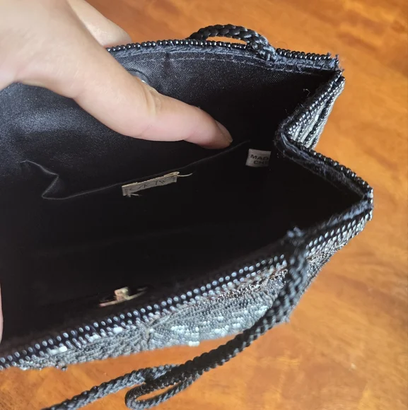 Cache Beaded Clutch - Picture 2 of 5